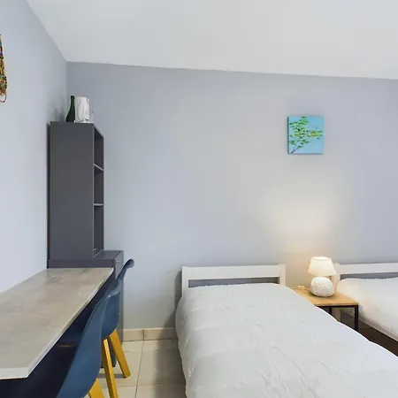A 45m De La - Vue - Pour 4 Avec Balcon *
