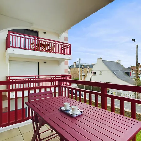 A 45m De La - Vue - Pour 4 Avec Balcon